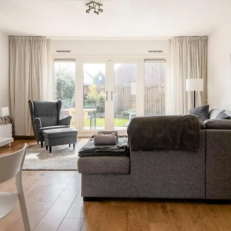 Zuhause Am Fuer 6 Personen Mit 4 Schlafzimmern Dom wakacyjny Julianadorp