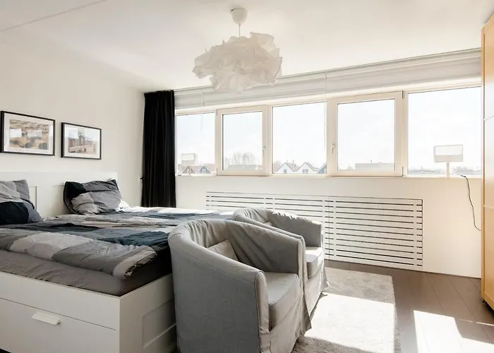 Zuhause Am Fuer 6 Personen Mit 4 Schlafzimmern Semesterbostad Julianadorp