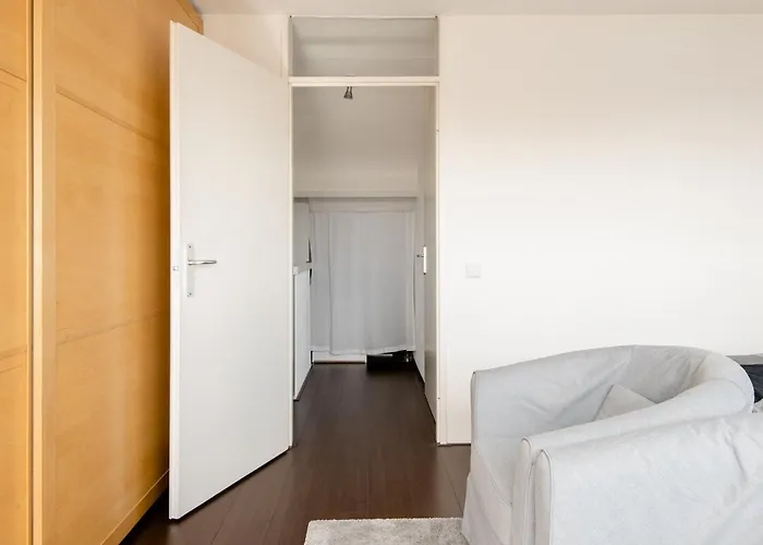 Semesterbostad Zuhause Am Fuer 6 Personen Mit 4 Schlafzimmern Julianadorp