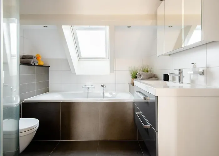 Zuhause Am Fuer 6 Personen Mit 4 Schlafzimmern Semesterbostad Julianadorp