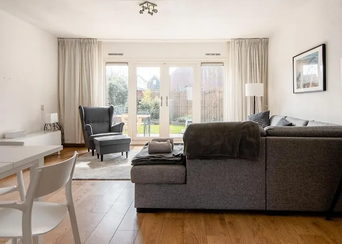 Zuhause Am Fuer 6 Personen Mit 4 Schlafzimmern Semesterbostad Julianadorp