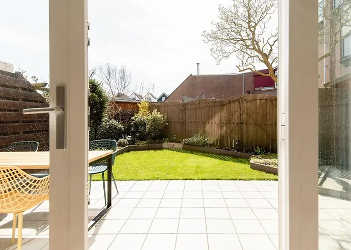 Semesterbostad Zuhause Am Fuer 6 Personen Mit 4 Schlafzimmern *