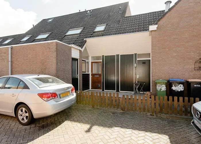 Semesterbostad Zuhause Am Fuer 6 Personen Mit 4 Schlafzimmern *