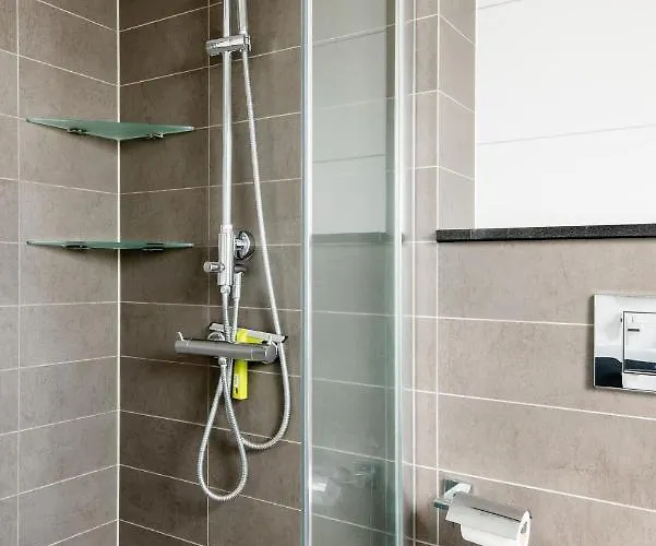 Zuhause Am Fuer 6 Personen Mit 4 Schlafzimmern Semesterbostad *